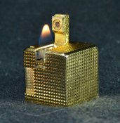 Позолоченная зажигалка "IPPAG Dice"
