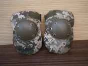 Наколінники тактичні, піксель.
