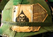 Ace of Spades (туз пик) на каску М1 армии США вьетнамская война
