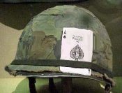 Ace of Spades (туз пик) на каску М1 армии США вьетнамская война