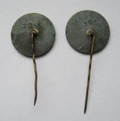 Хоккей = Динамо - Рига = хоккеисты - № 1, 2 = 2 значка в тяж.металле