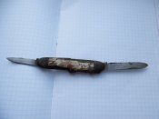 Швейцарський ножик з рекламою шампанського та ще 2 ножика