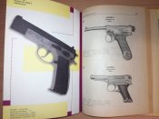 Современные пистолеты и револьверы. Жук А.