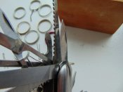 Нож с пятнадцатью функциями+всякие саперные приспособы