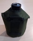 Французская фляга M-47, с металлической кружкой в термочехле. Mil-Tec, Германия.