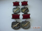 знак нагрудный Заслуженный пилот.