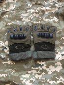 Тактичні рукавиці військов Oakley олива (репліка)