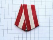 Колодка из алюминия, однослойная с лентой к ордену Боевого красного знамени.