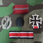 Набор наград «WH-SS-Ostfront-Veteranen», реплика.
