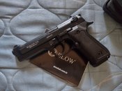 Стартовый шумовой пистолет Blow F92