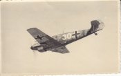Me 109 D weiße 30 4.JFS 4 am 6.11.1941 Mönchengladbach.JPG
