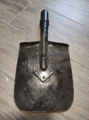 Большая саперная лопата.