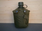 Фляга армійська "US Army bottle" 1 л пластикова в чохлі, олива. MiL-tec Німеччина.