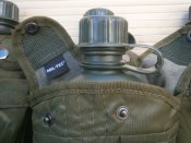 Фляга армійська "US Army bottle" 1 л пластикова в чохлі, олива. MiL-tec Німеччина.