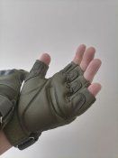 Якісні дихаючі тактичні безпалі рукавиці, олива.
