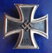 Железный крест первого класса (L / 52 и 20).