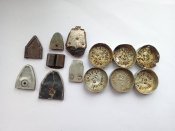 Крышки с  маршевого напитка и окончания хлястиков
