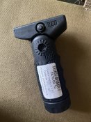 Руків’я переднє FAB Defense T-FL QR