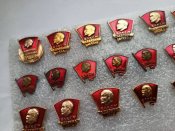 25 значков ВЛКСМ