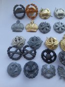29 разных эмблем