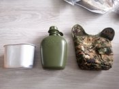 Фляга с алюминиевой кружкой и термочехлом