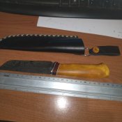 Вот такой нож с ножнами такой будет только у Вас