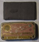 Немецкий футляр-игольница с набором иголок