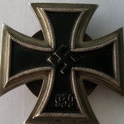 3835553.jpg