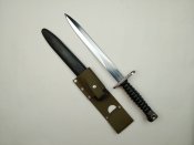 Штык швейцарский образца 1957 к винтовке Sig Stgw. 57. Подвес.