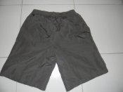 шорти оливка . нові.  100% поліестер.