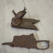 Ножницы и коробка