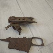 Ножницы и коробка