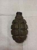 Макет гранаты Ф- 1 с транспортировочной пробкой.
