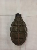 Макет гранаты Ф- 1 с транспортировочной пробкой.