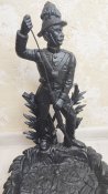 Чугунная статуэтка (пепельница)в память войны