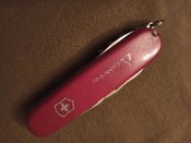 Швейцарський армійський ніж Victorinox Camper, б/в (червоний)