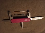 Швейцарський армійський ніж Victorinox Camper, б/в (червоний)