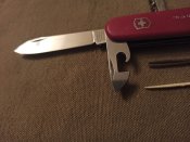 Швейцарський армійський ніж Victorinox Camper, б/в (червоний)