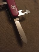 Швейцарський армійський ніж Victorinox Camper, б/в (червоний)