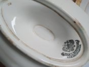 Соусник и тарелка