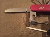 Швейцарський армійський Ніж Victorinox №3, б/в (червоний)