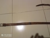 ремінь шкіряний  в/с Швейцарія .довжтна 143 см. Х . ширина лямки 2.5 см.
