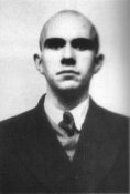5. Оберсшарфюрер СС Томас Халлер Купер, 1945.JPG