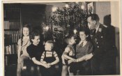 Fallschirmjager mit Familie.jpg