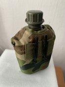Фляга пластикова в чохлі з кріпленням 1 л