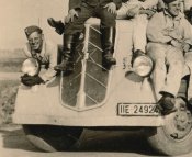 Soldaten mit LKW2.jpg