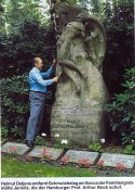 Grave....jpg