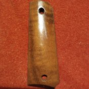 Накладки  ( дерево ) Кольт 1911