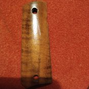 Накладки  ( дерево ) Кольт 1911