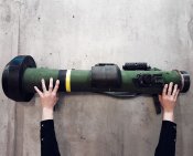 Пан Javelin: стріляний транспортно-пусковий контейнер FGM-148E
